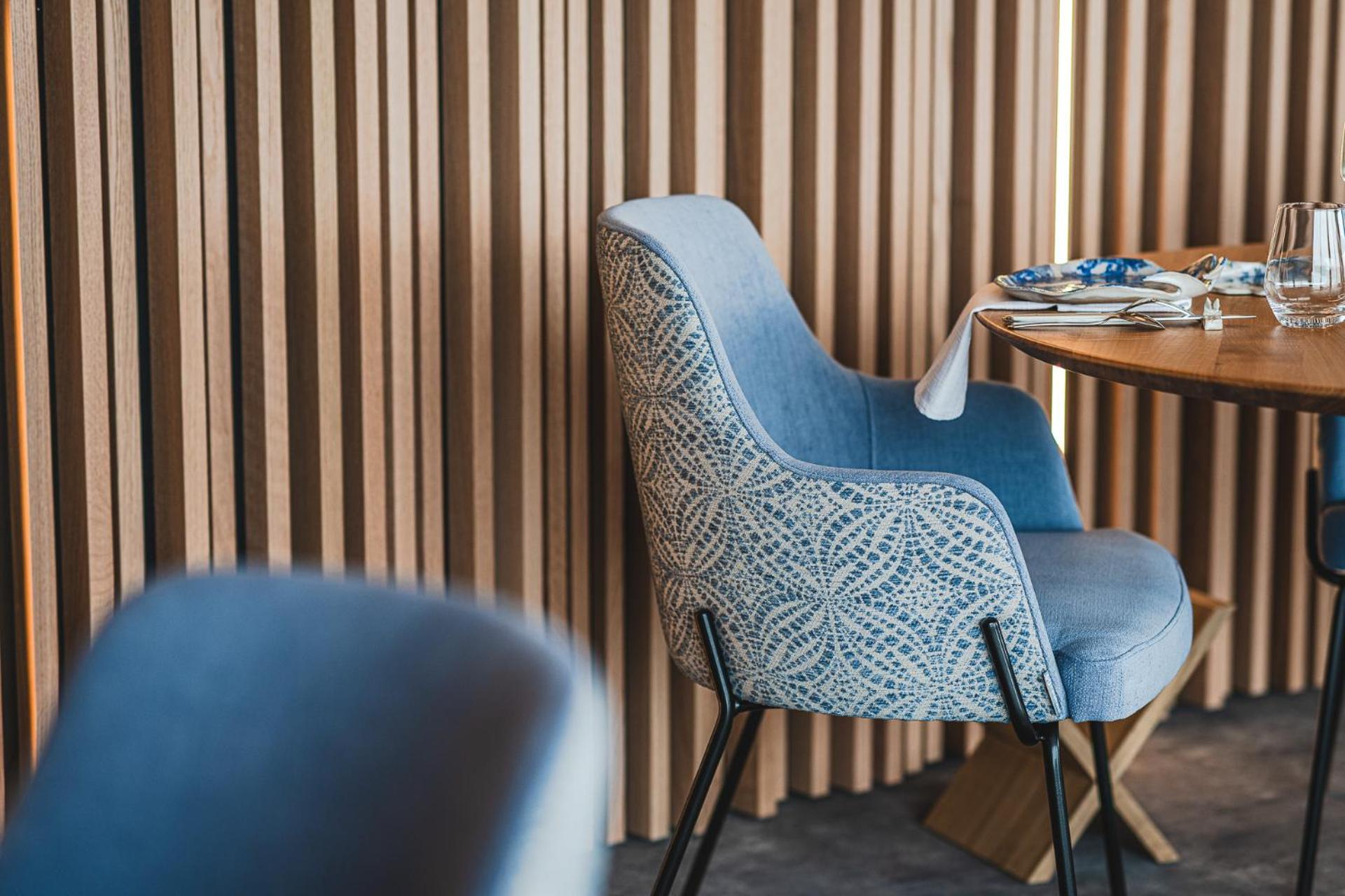 Logis Hotellerie Les Brisants , Restaurant J M Perochon Бретиньоль-сюр-Мер Экстерьер фото